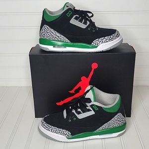 Air Jordan 3 Retro Pine Green